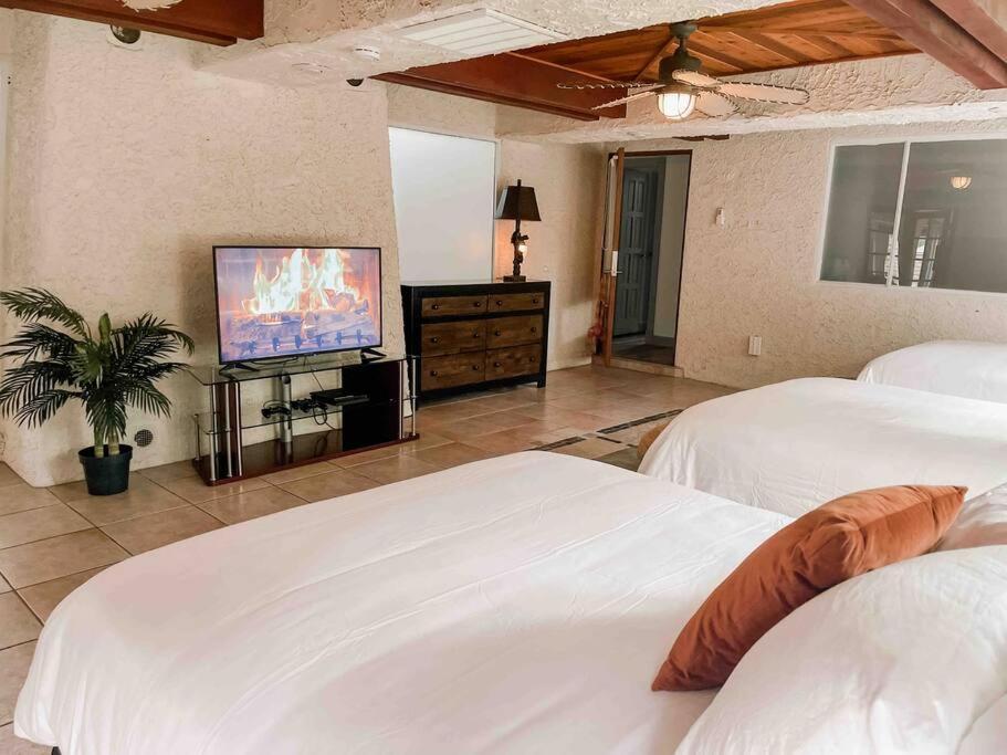 *Entertainment Villa* 5Min To Strip Optional Heated Pool Jacuzzi! Las Vegas Exterior foto